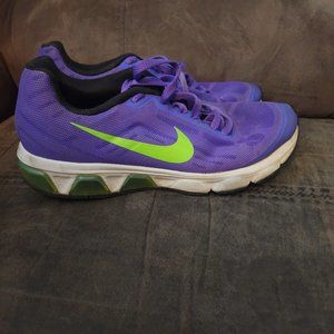 Ladies Nike Tennis Shoes